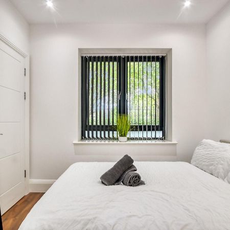 2 Bed 2 Bath Balcony View Wimbledon Tennis Villa London Exterior photo