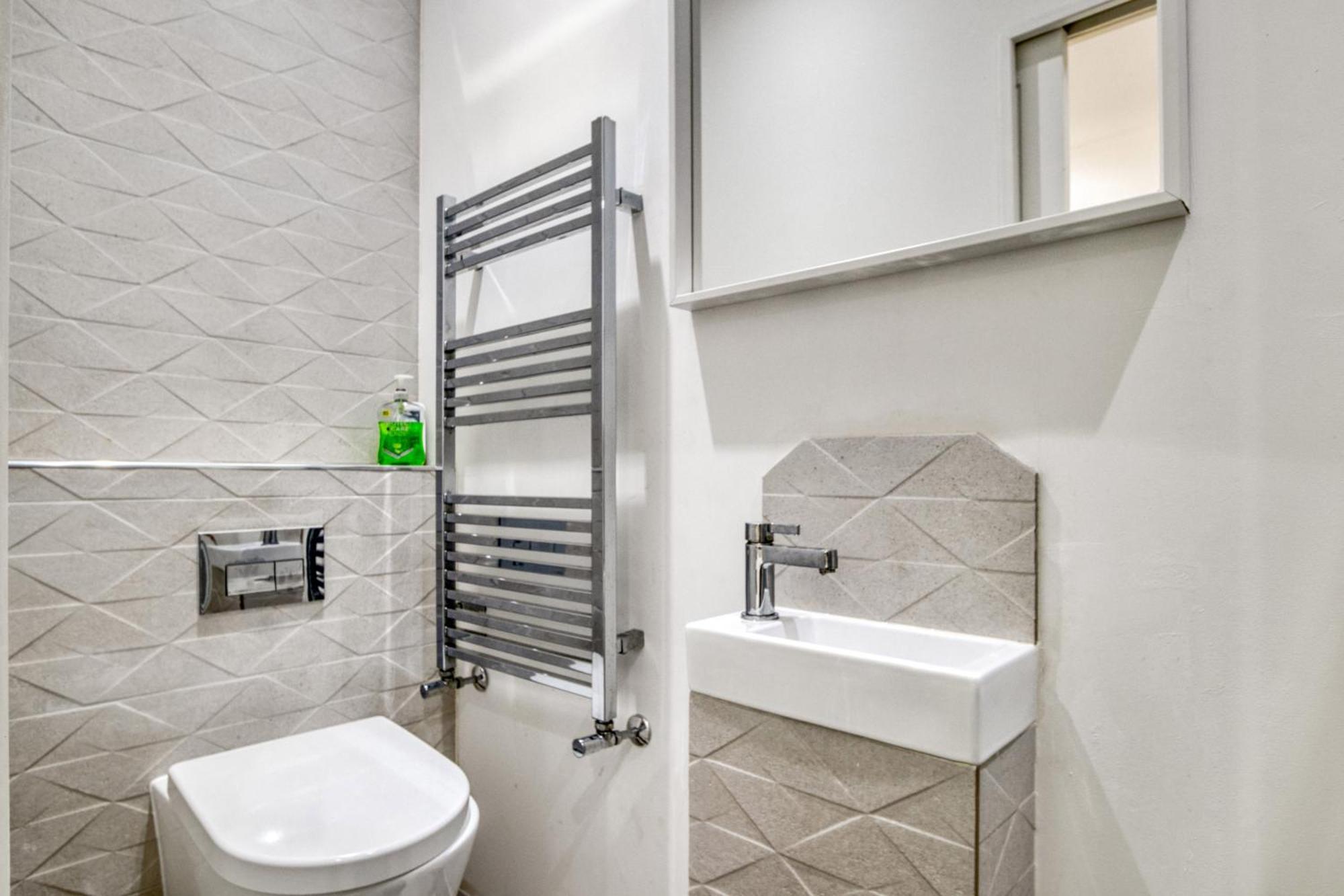 2 Bed 2 Bath Balcony View Wimbledon Tennis Villa London Exterior photo